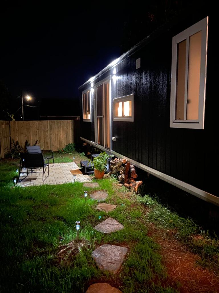 Little Lodge - Luxury Tiny Home Stay photo 2