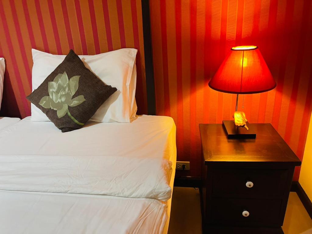 Na Thapae Chiangmai Hotel Room Type - Deluxe King Room