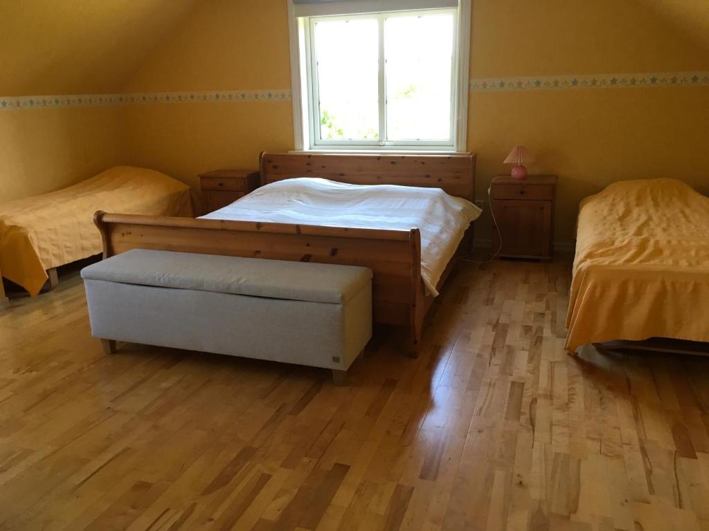Fridhem gröna hus 14 pers och Fridhem röda hus 8 pers photo 1