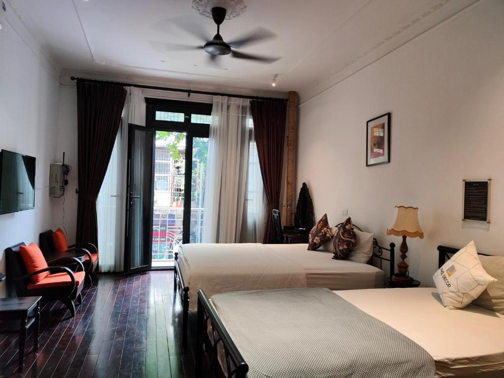 Centraltique Downtown - Bespoke Colonial House Near Hoan Kiem Lake