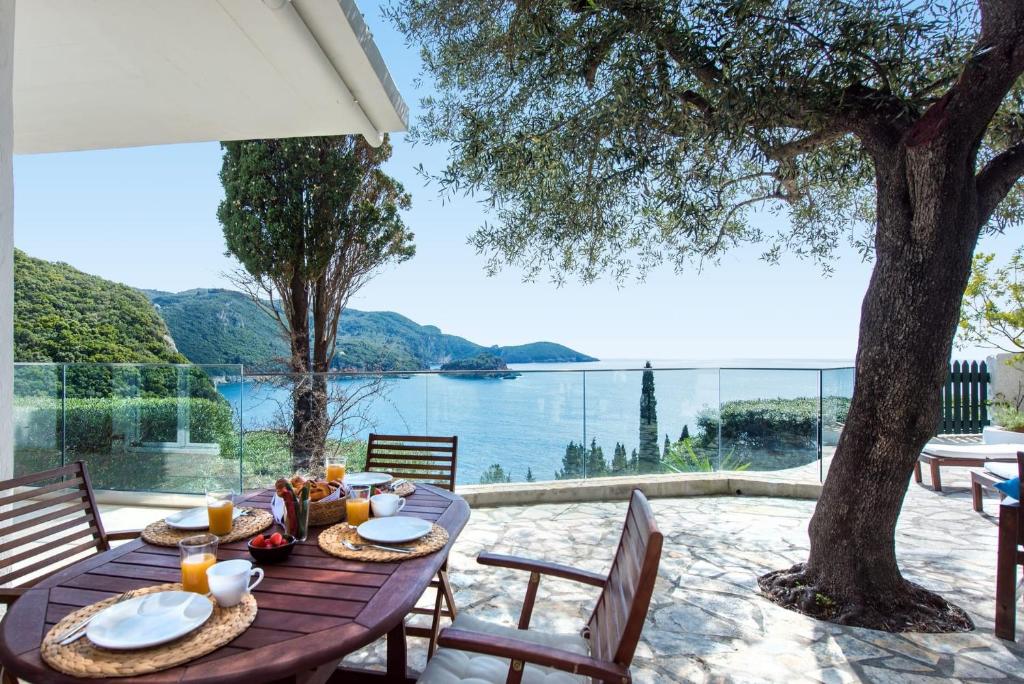 Charming Paleokastritsa Villa - 3 Bedrooms - Villa Thalia - Breathtaking Sea Views - Close to Resort Centre photo 1