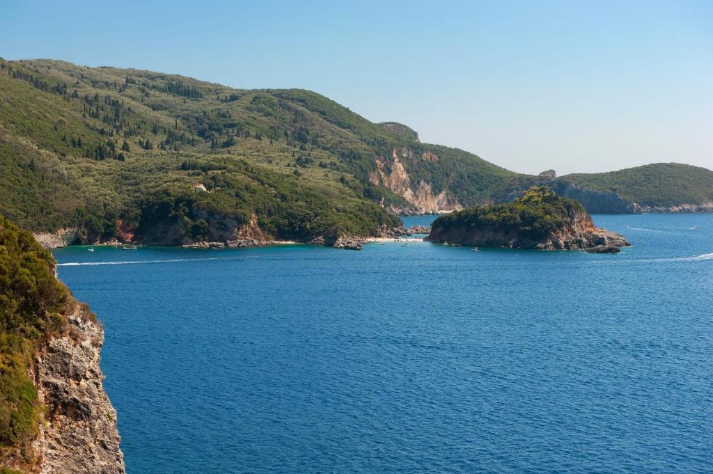 Charming Paleokastritsa Villa - 3 Bedrooms - Villa Thalia - Breathtaking Sea Views - Close to Resort Centre photo 4