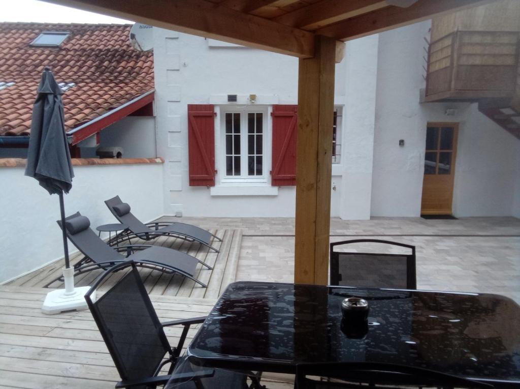 Maison Maïtena avec Jacuzzi photo 1