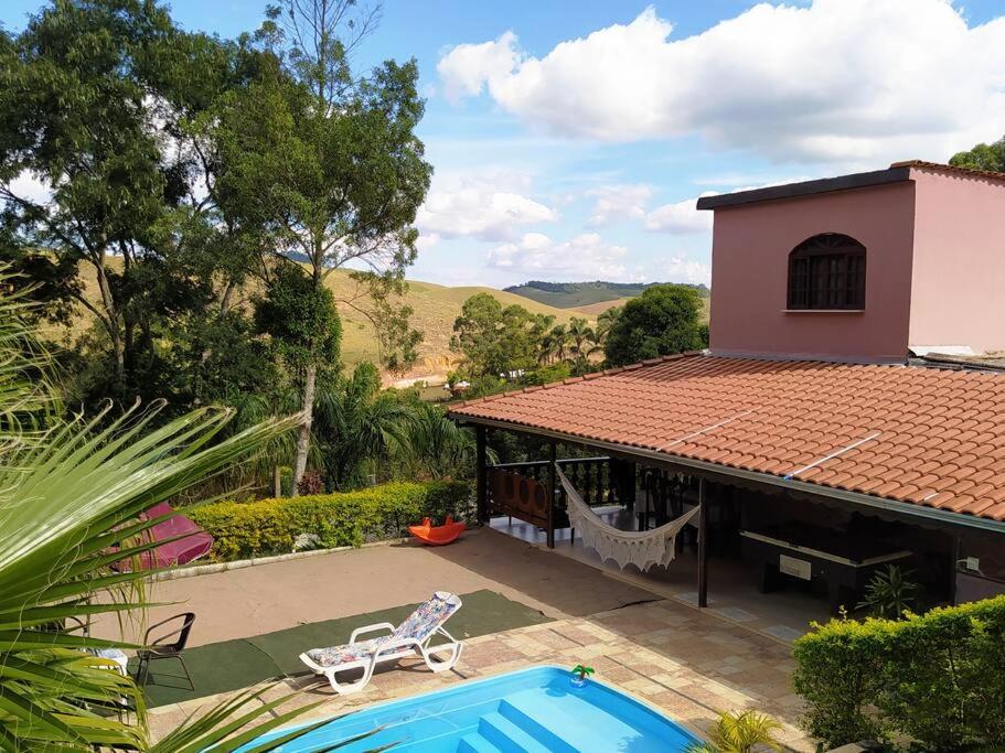 Casa de campo Domeni rustica e próximo a cidade de Juiz de Fora MG