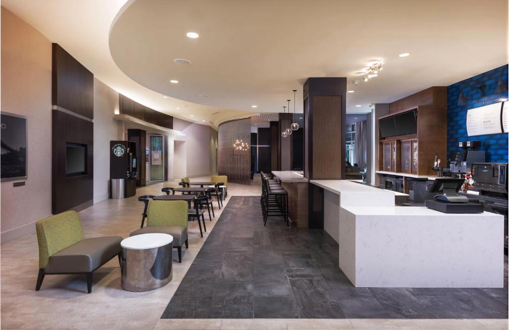 Courtyard by Marriott Greenville Downtown photo 2