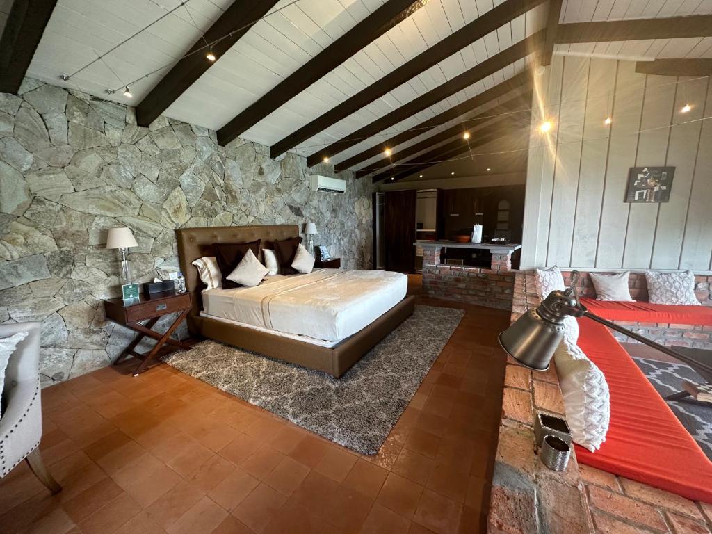 Secret Harbour Boutique Hotel and Marina photo 1