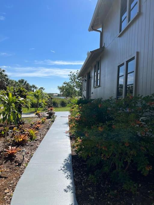 tropical bay house photo 1