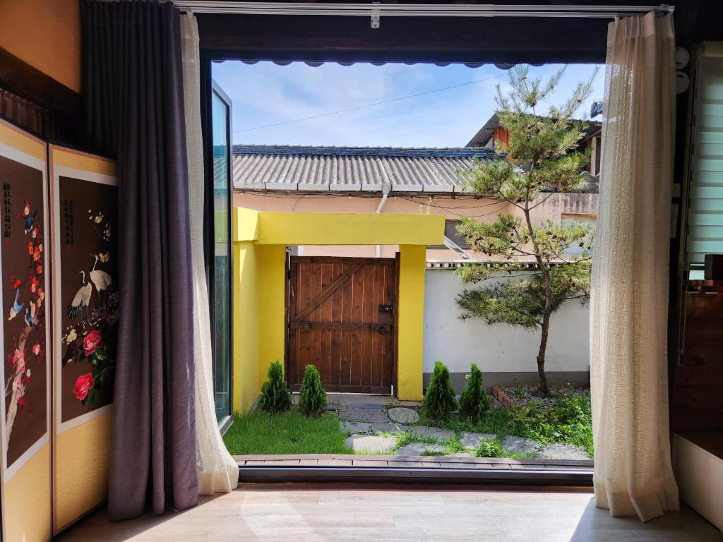 Kims House Andong photo 1