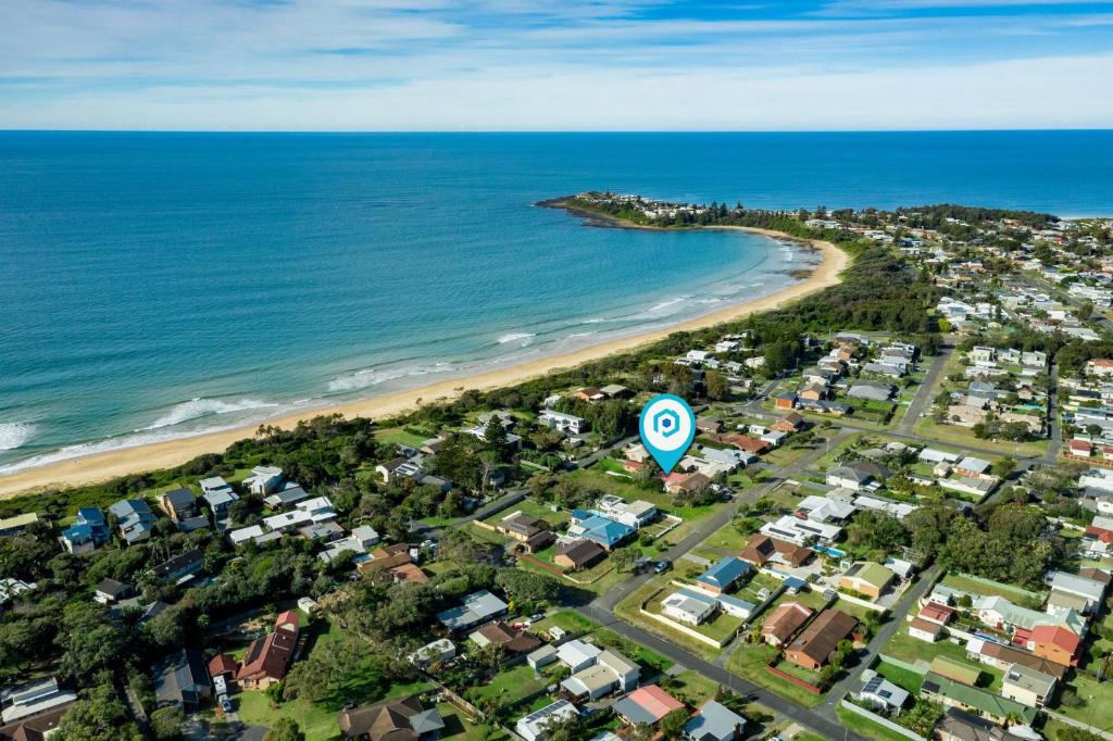Breathe - Pet Friendly - 2 Mins Walk to Beach photo 2