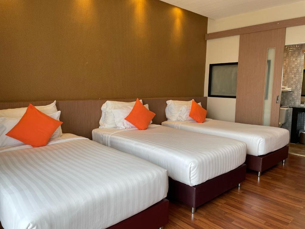 Tonaoi Grand Hotel photo 2