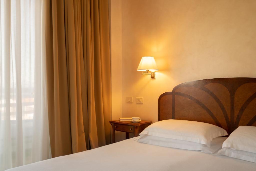 Grand Hotel Astoria photo 1
