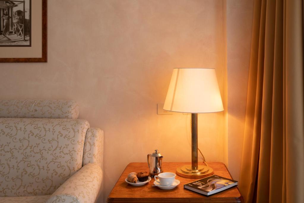 Grand Hotel Astoria photo 3