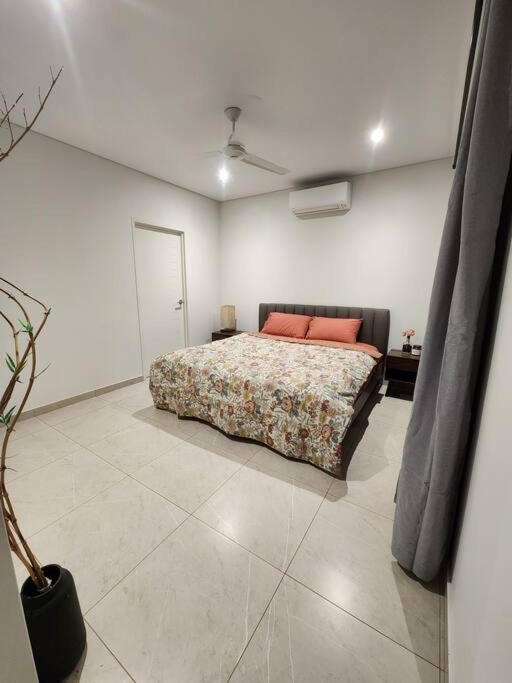 Minimalist Modern House - your home away from home photo 2