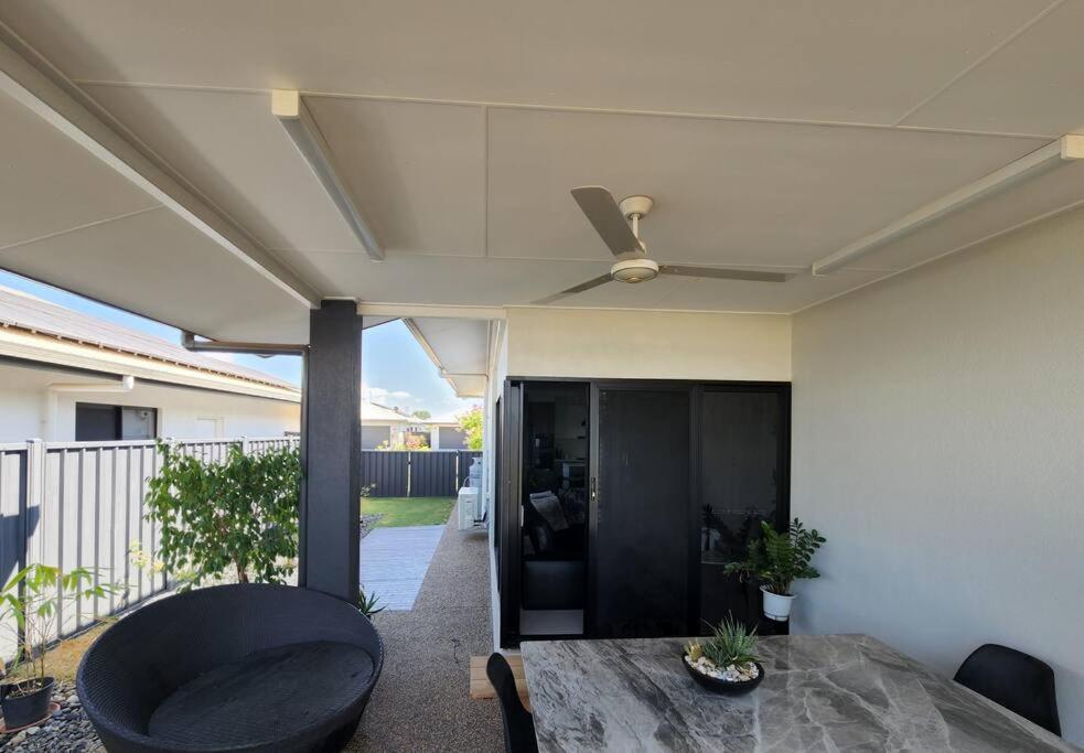 Minimalist Modern House - your home away from home photo 3
