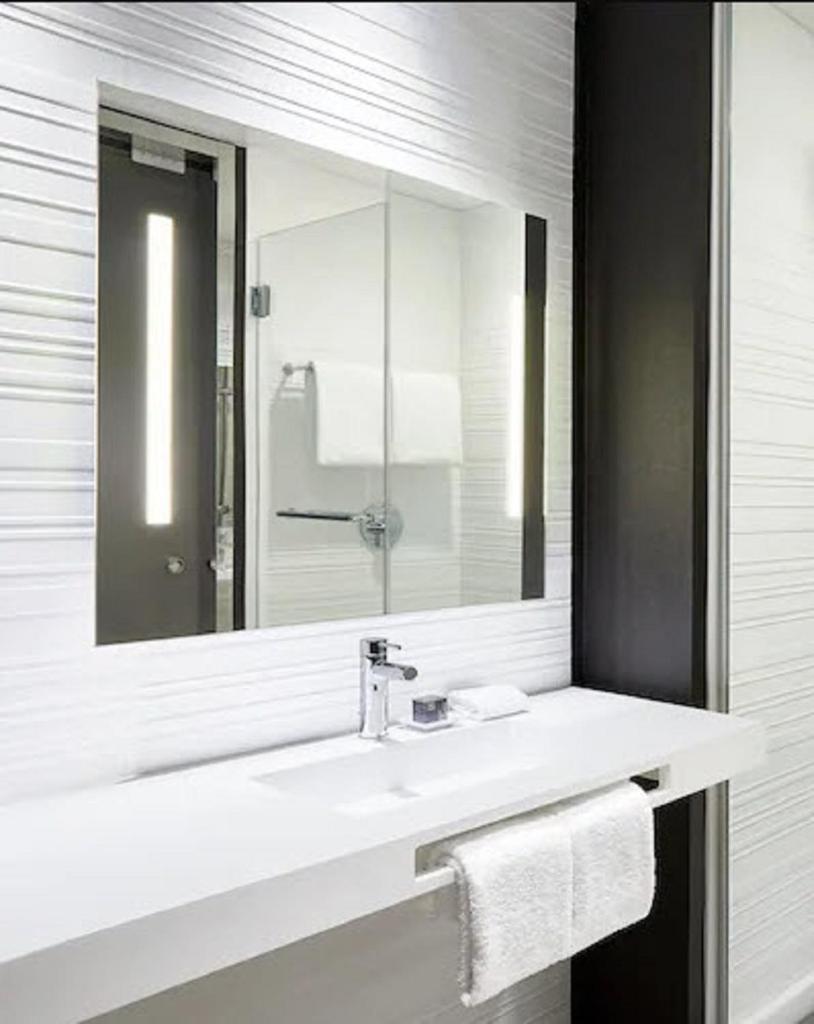 AC Hotel by Marriott Oklahoma City Bricktown photo 3