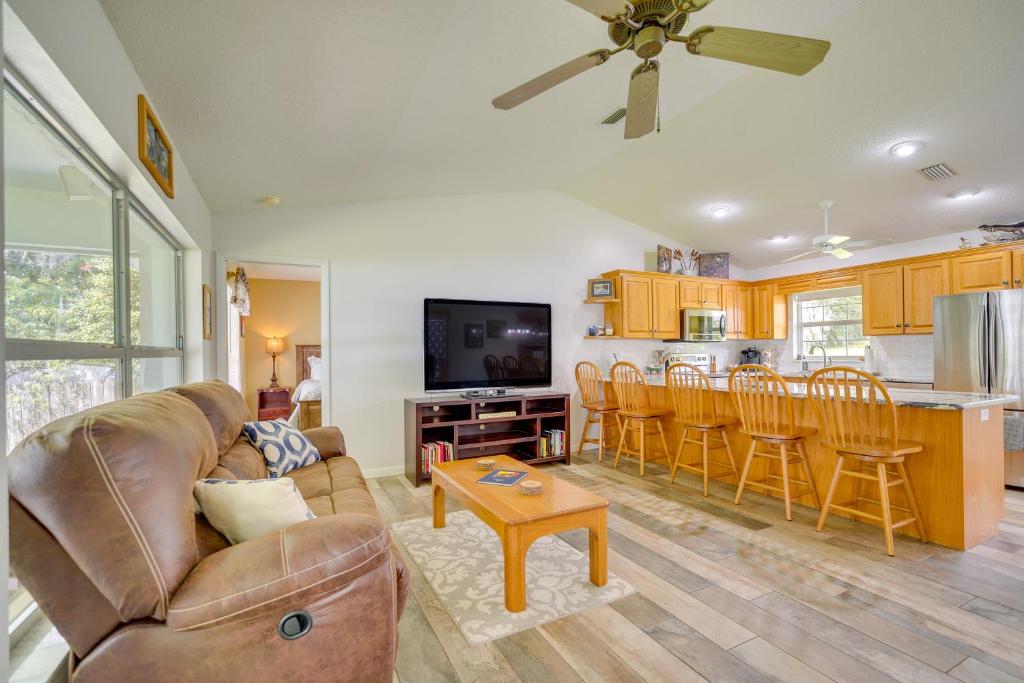 Waterfront Floral City Home On Bradley Lake! photo 2