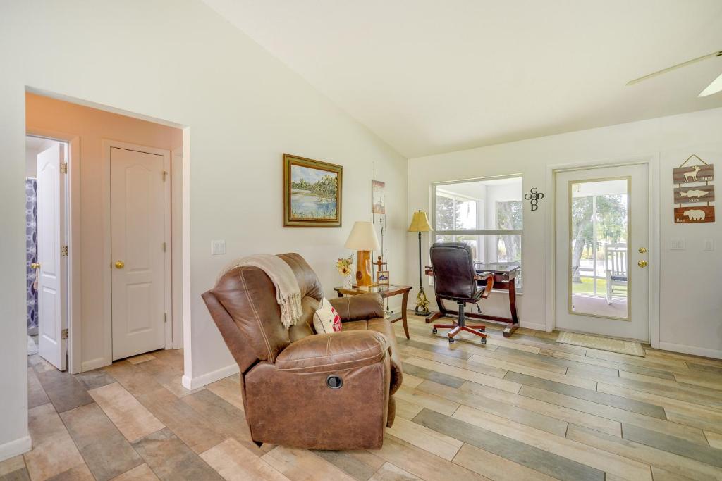 Waterfront Floral City Home On Bradley Lake! photo 3