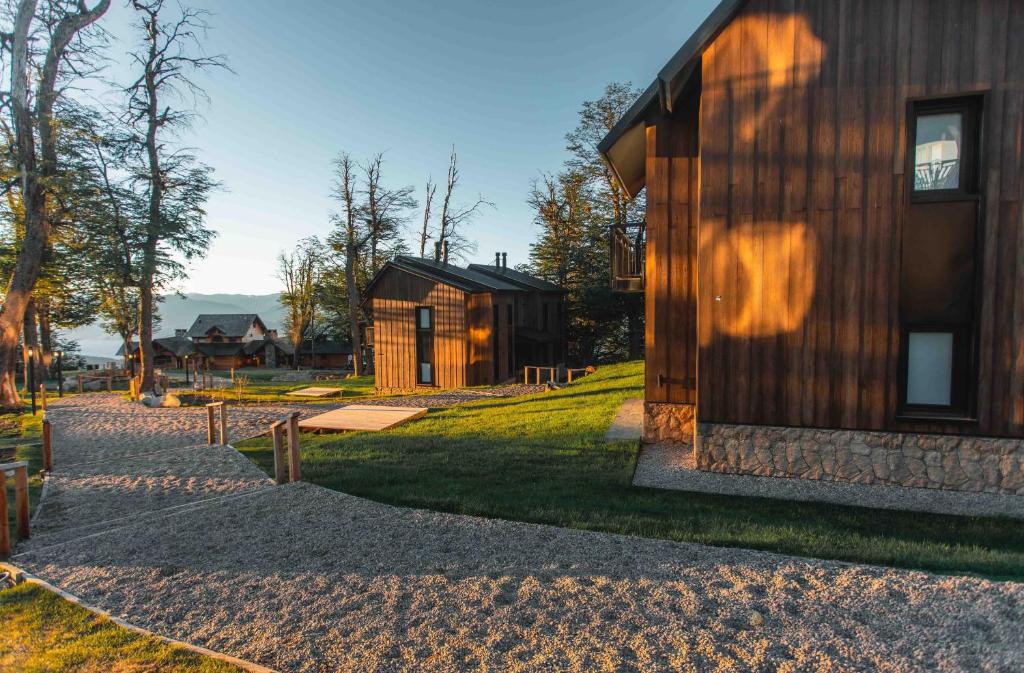 El Refugio Ski & Summer Lodge photo 1