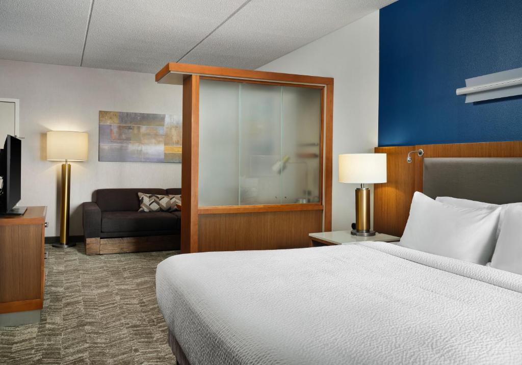 Springhill Suites by Marriott Pittsburgh Mt. Lebanon - Tap to explore photos