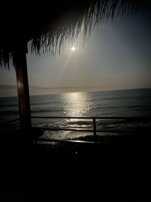 MIAZ Casa de Playa en Canoas de Punta Sal photo 1