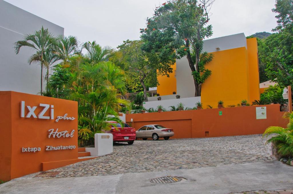 Hotel Ixzi Plus photo 2