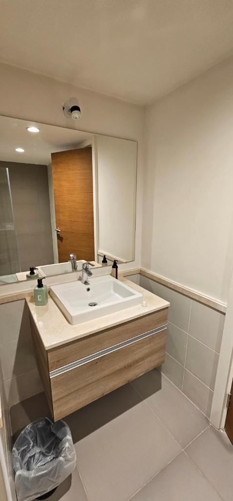 301 Duplex Marassi only Families photo 1