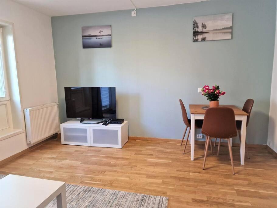 Demims Apartments Lorenskog - 15mins to Oslo, close to Ahus & SNØ - parking available photo 2