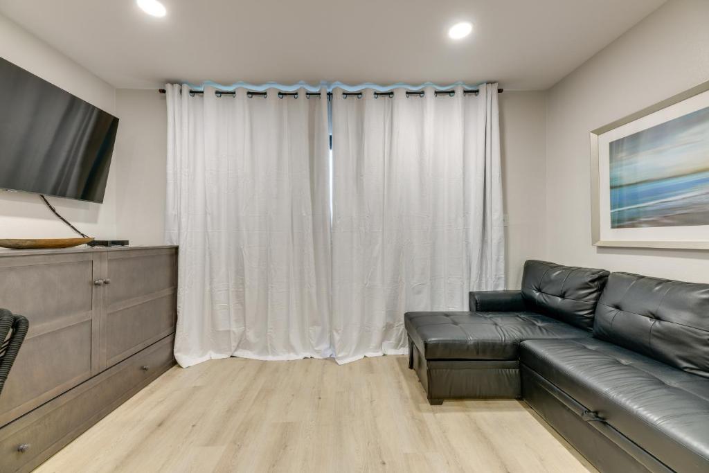 Corpus Christi Surfside Suite with Beach Access! photo 4