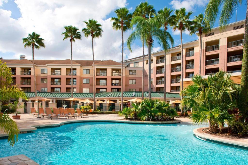 Courtyard Orlando Lake Buena Vista in the Marriott Village image