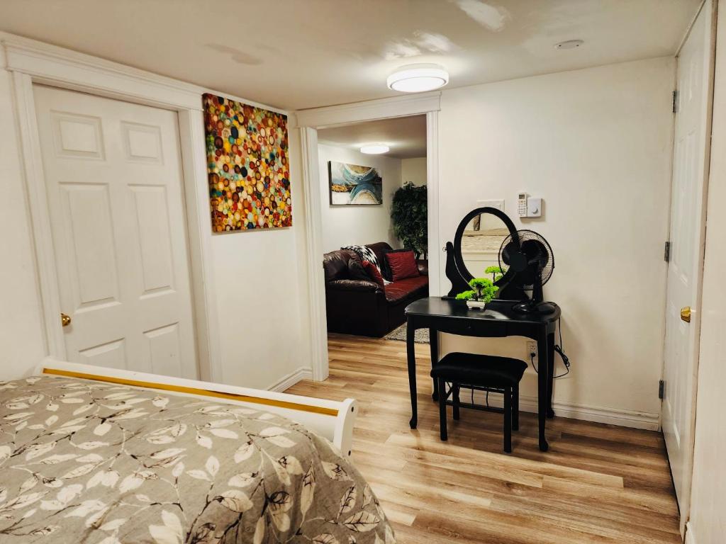 Private Basement Suite in Central Moncton photo 2