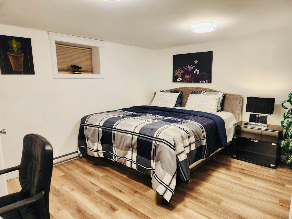 Private Basement Suite in Central Moncton photo 3