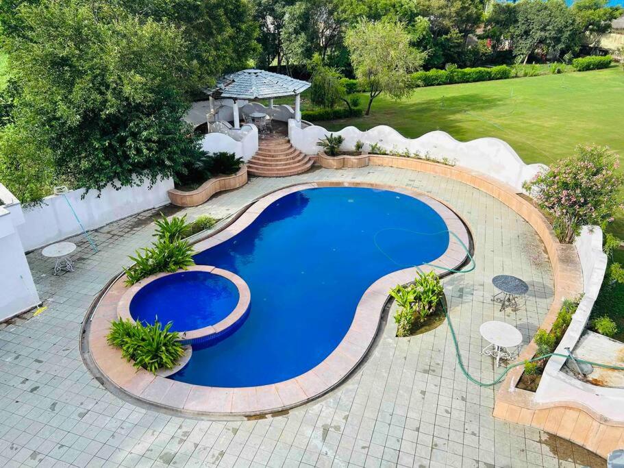 Pool Jacuzzi Dreams by Luxaura photo 1