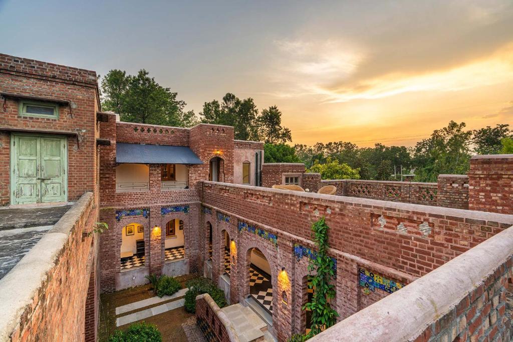 StayVista at Peepal Haveli photo 4
