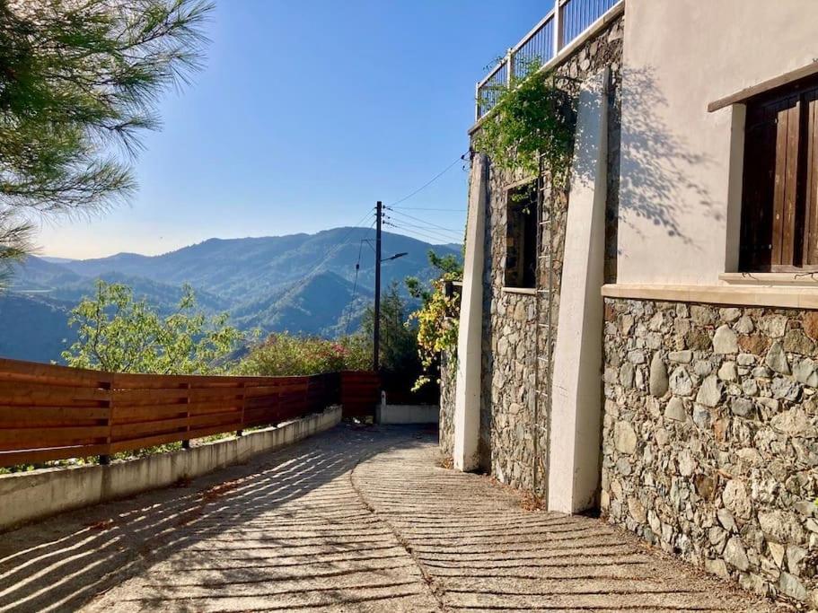 Traditional House with Mountain View - Dierona Village photo 2