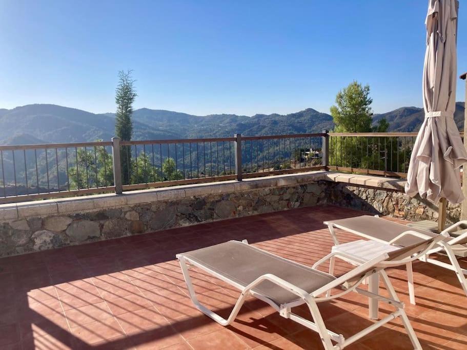 Traditional House with Mountain View - Dierona Village photo 1