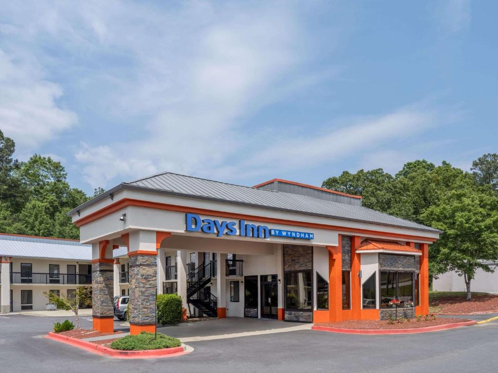 Days Inn by Wyndham Clemson image