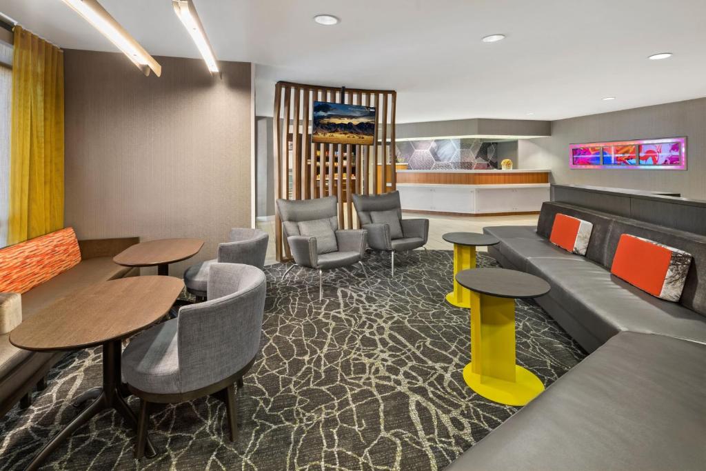 SpringHill Suites Austin Round Rock photo 2