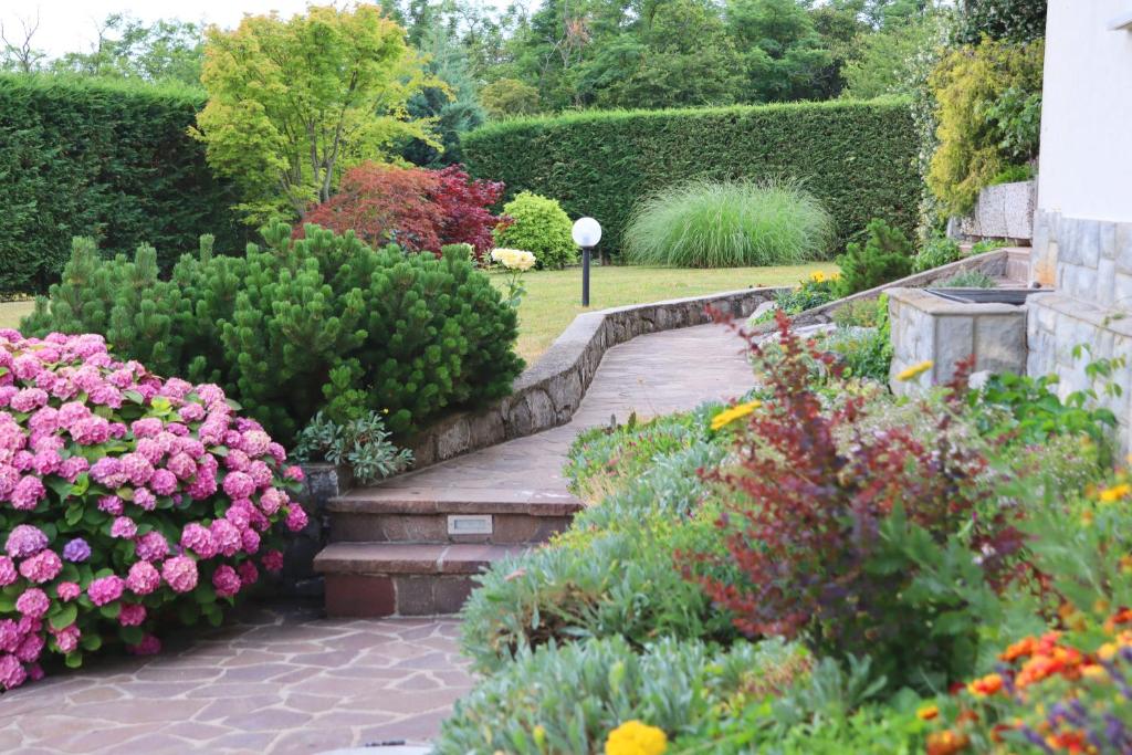 Garden Villa photo 4