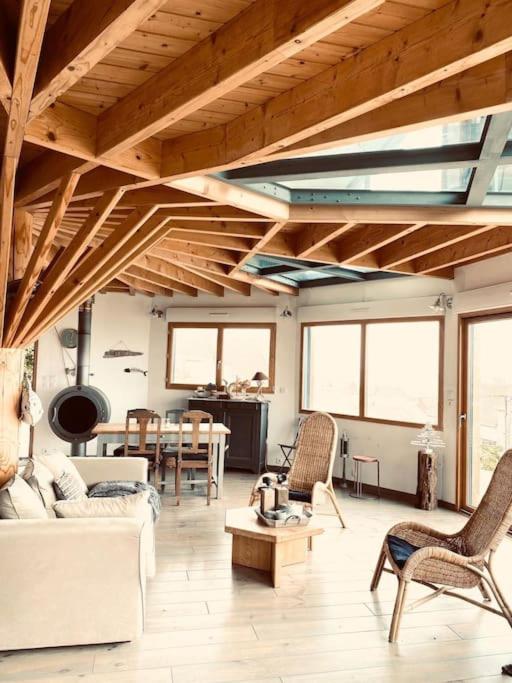 Superbe maison design en bois vue Mer