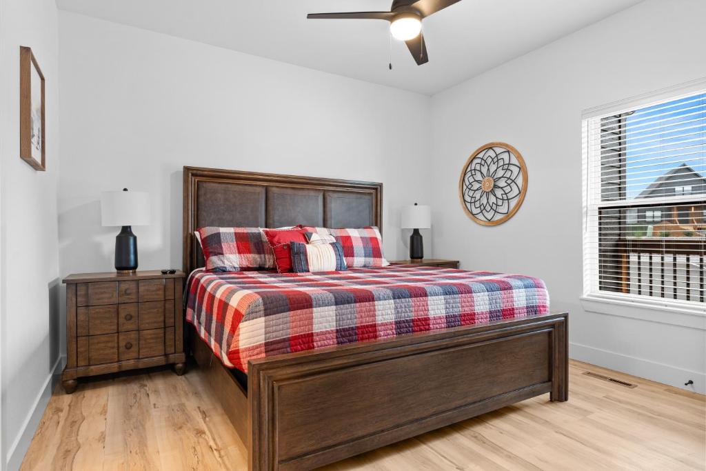 Cedar Shores home photo 1