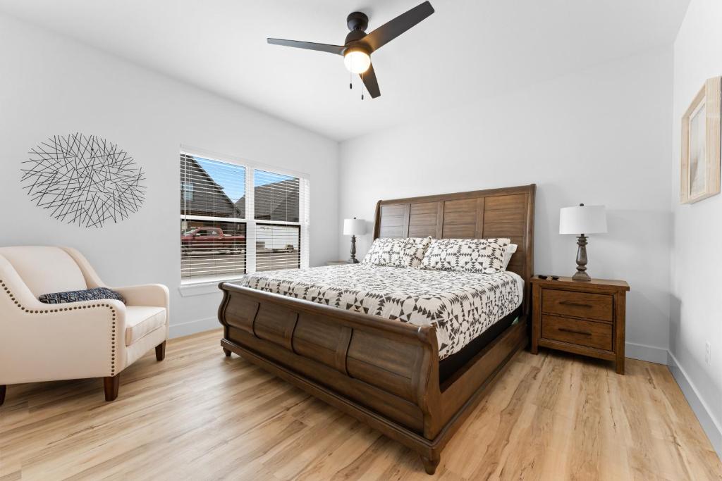 Cedar Shores home photo 4