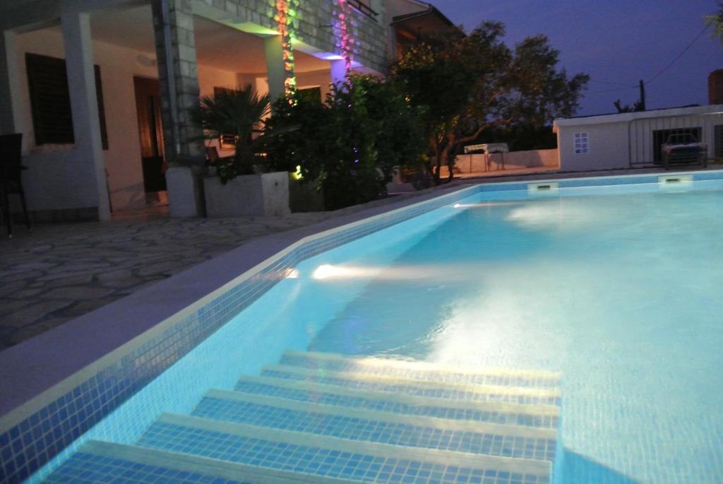 Apartments Priko photo 4