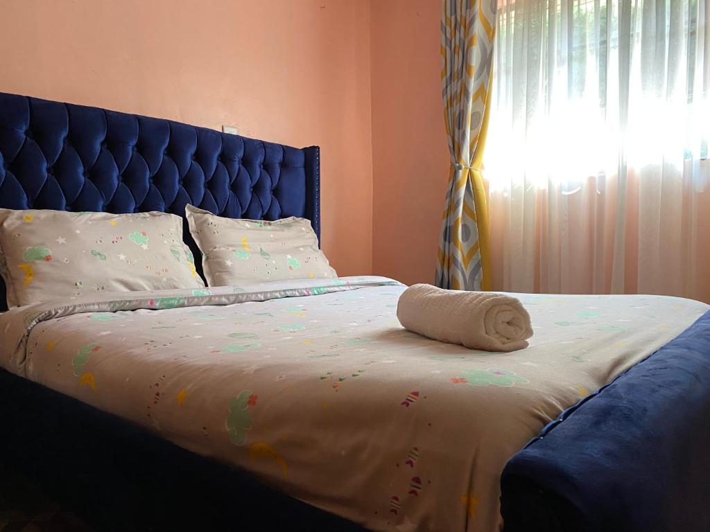 2 bedroom standalone house on its own compound photo 2