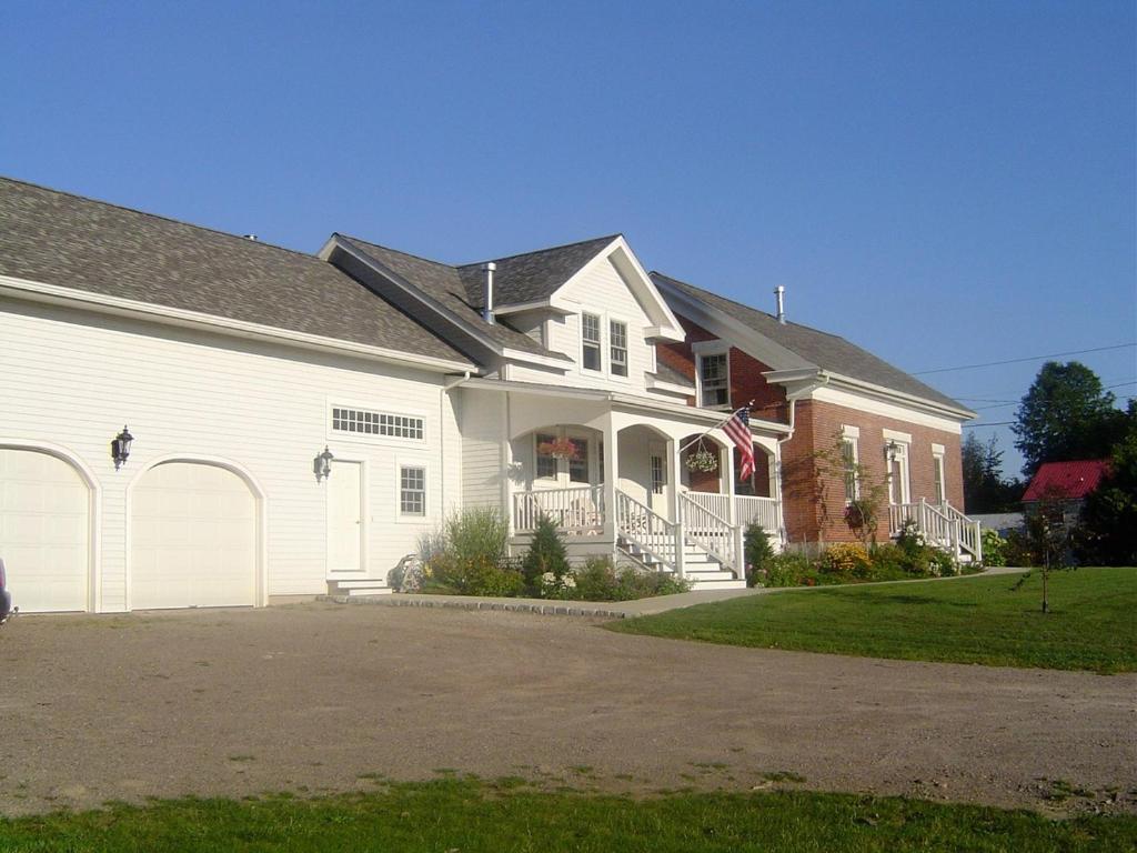 Dodds Brick House Bed & Breakfast image
