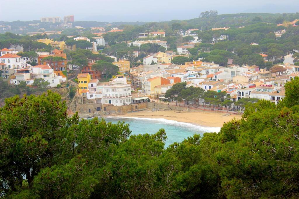 Beach apartment overseeing the sea photo 3
