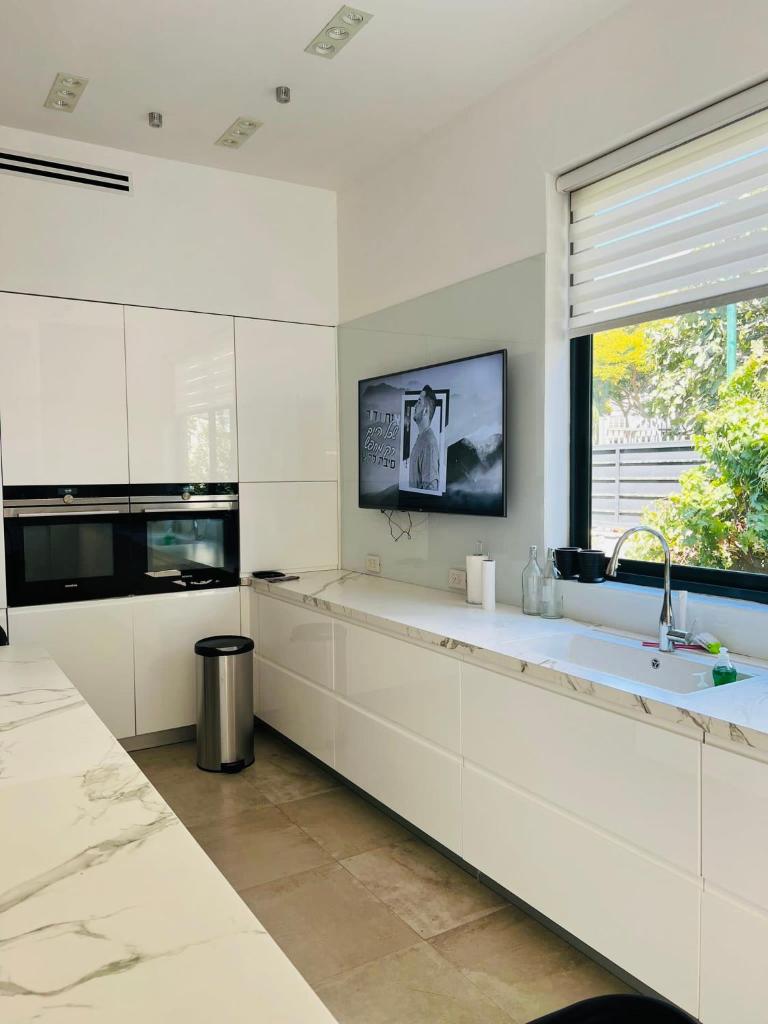 Luxurious house in Ness Tziona photo 1