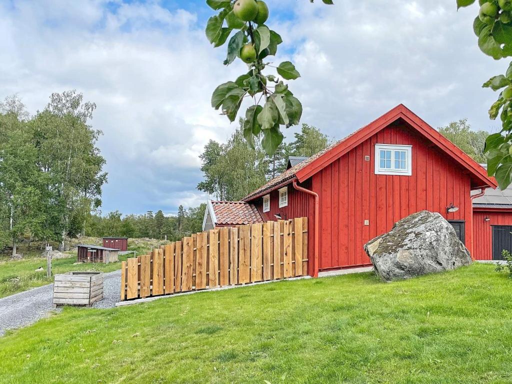 Holiday home Mellösa IV photo 2