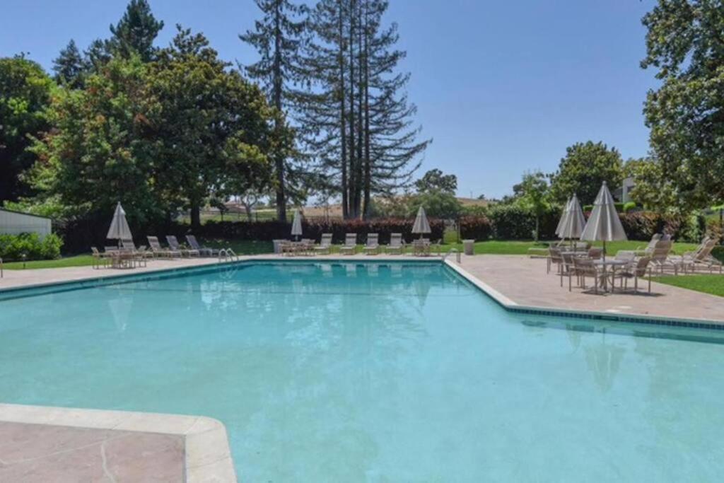 Charming Napa Valley Retreat w/ Pool Near Wineries image