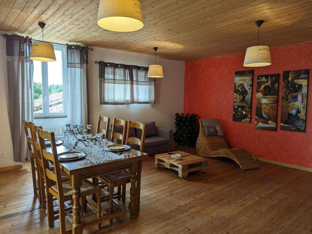 Gîte Touvre, 3 pièces, 4 personnes - FR-1-653-242 photo 2