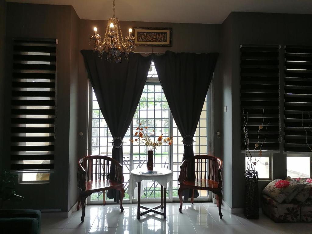 DKAMAR Homestay At Desaru, Fully Aircond, WiFi, Coway, Street View 4 min to Desaru Beach photo 4